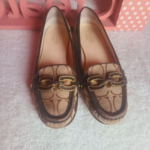 Coach Flats Brown size 7